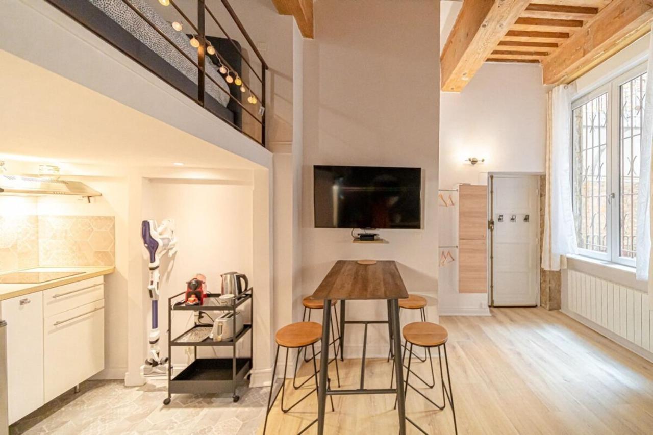 Le Petit Platiere - Renovated Apartment - Terreaux Lyon Eksteriør bilde